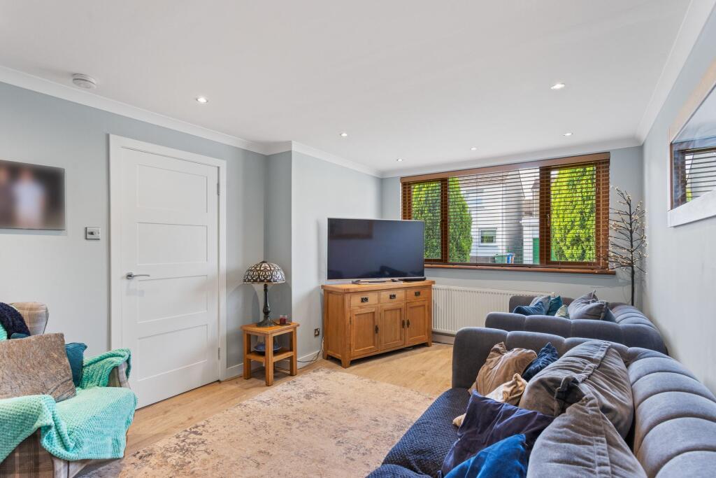House in Livingston, Murieston - View 3