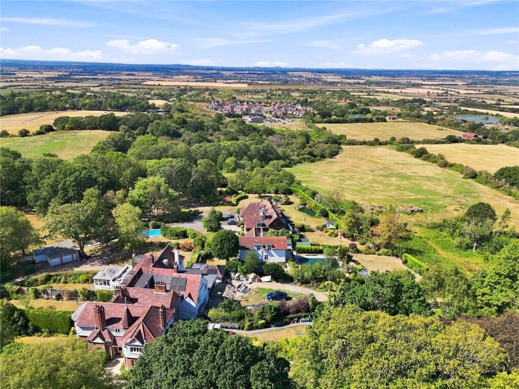 House in Southend-on-Sea - View 2