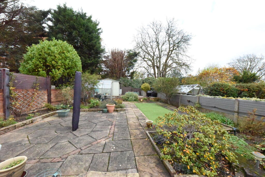 House in Birmingham, West Midlands - More