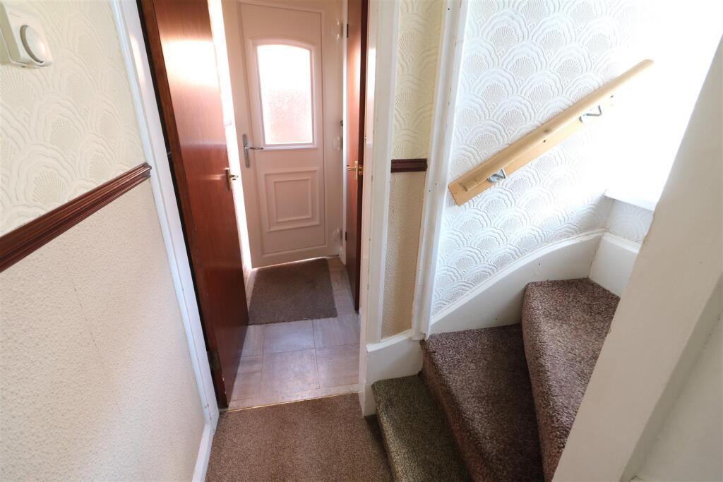 House in Stoke-on-Trent - More