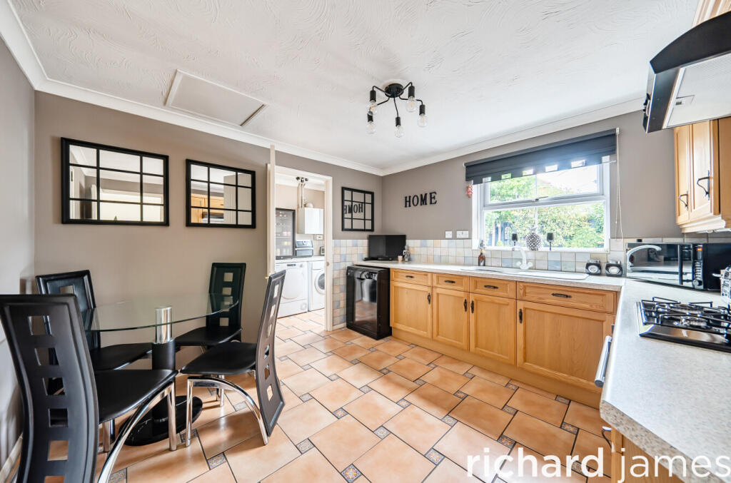 House in Swindon, St Andrews Ridge, St. Andrews - View 4
