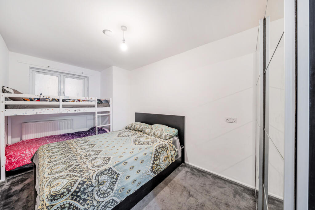 Apartment in London, Cossall Estate, Peckham - View 5