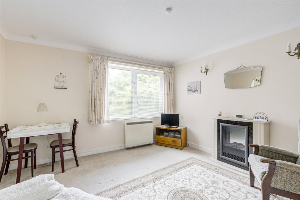 Heene Road, Worthing, West Sussex, BN11 - More