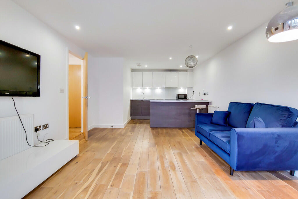 Seren Park Gardens Restell Close London SE3 7RP photo 2