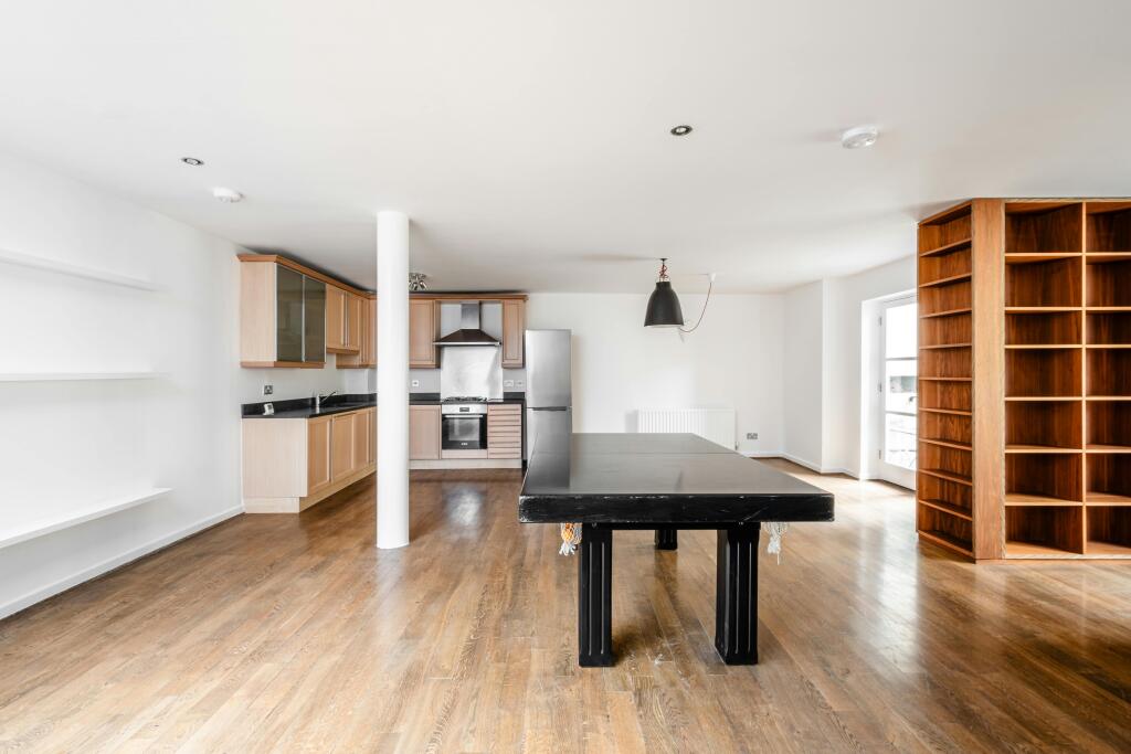 Woodseer St 28 F3 - 13.jpg