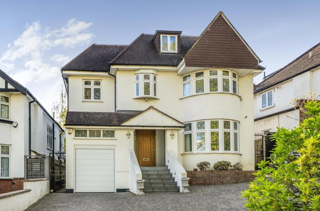 Main image of property: Oakleigh Avenue, Whetstone