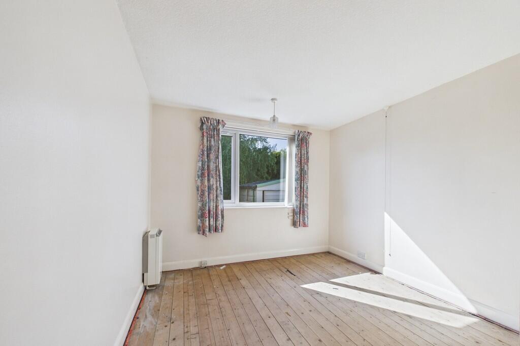 18 Westover Avenue, Warton, Carnforth, Lancashire, LA5 9QS photo 4