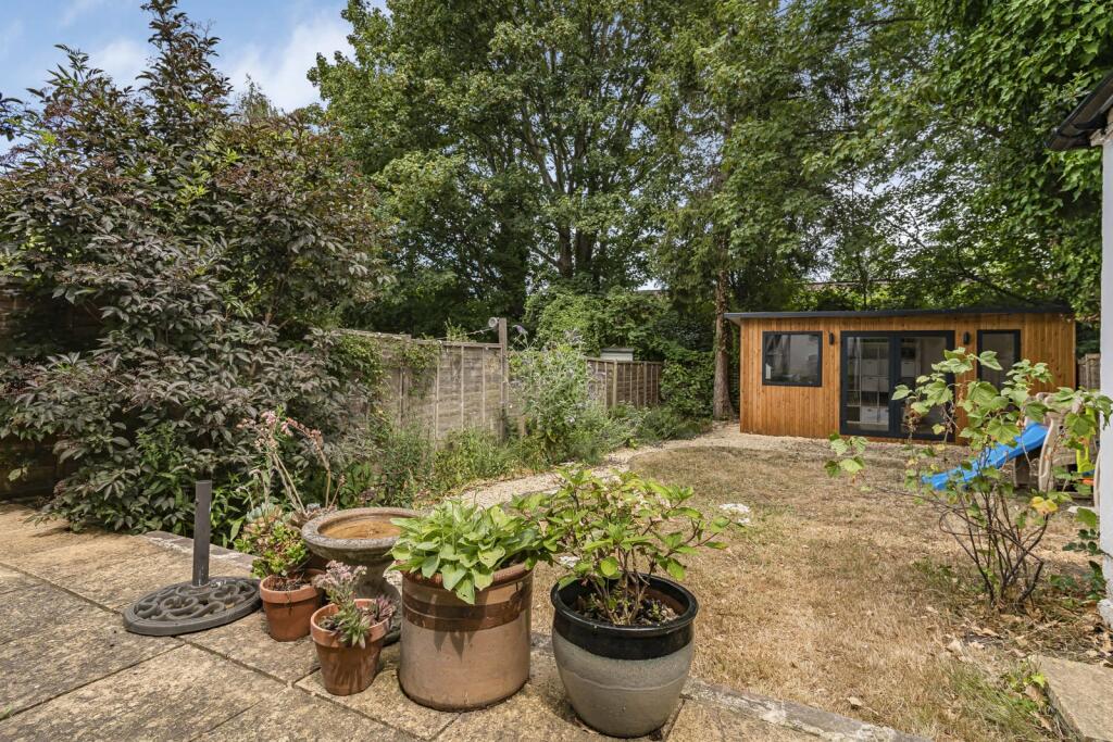 House in London - View 5