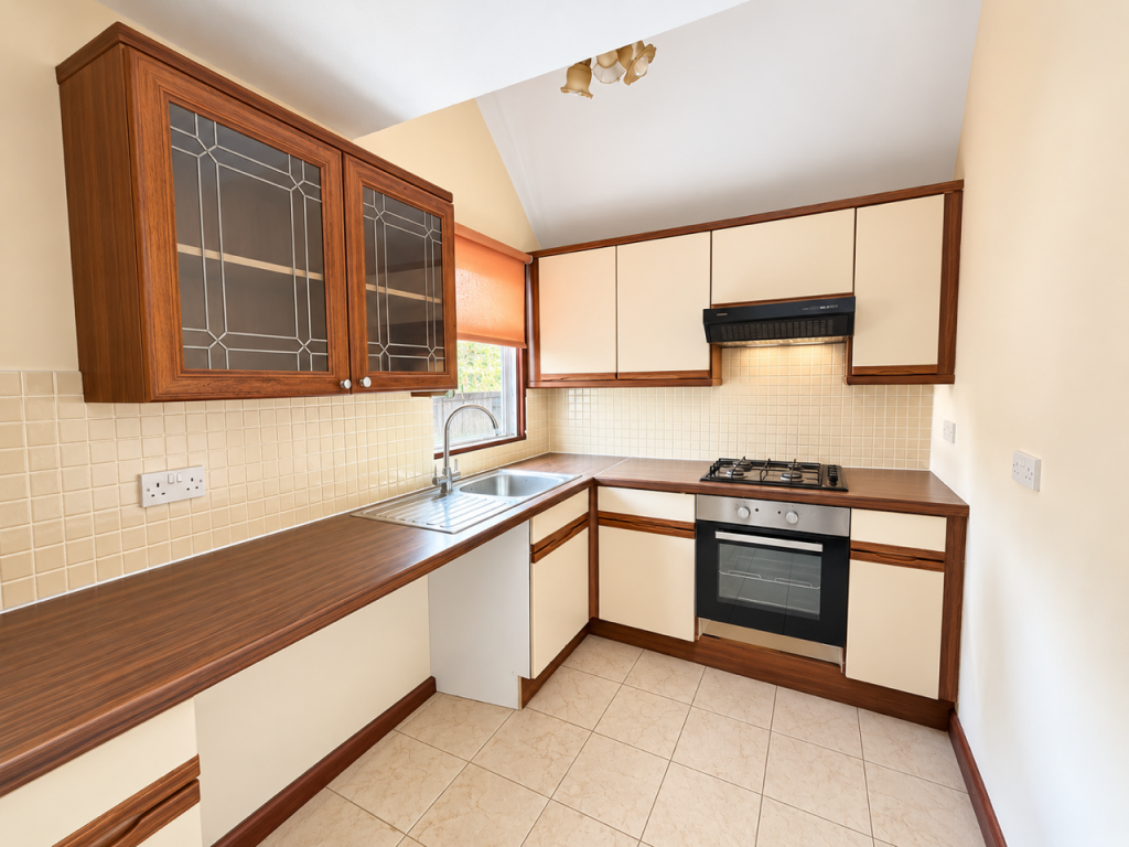 House in Southend-on-Sea - View 4