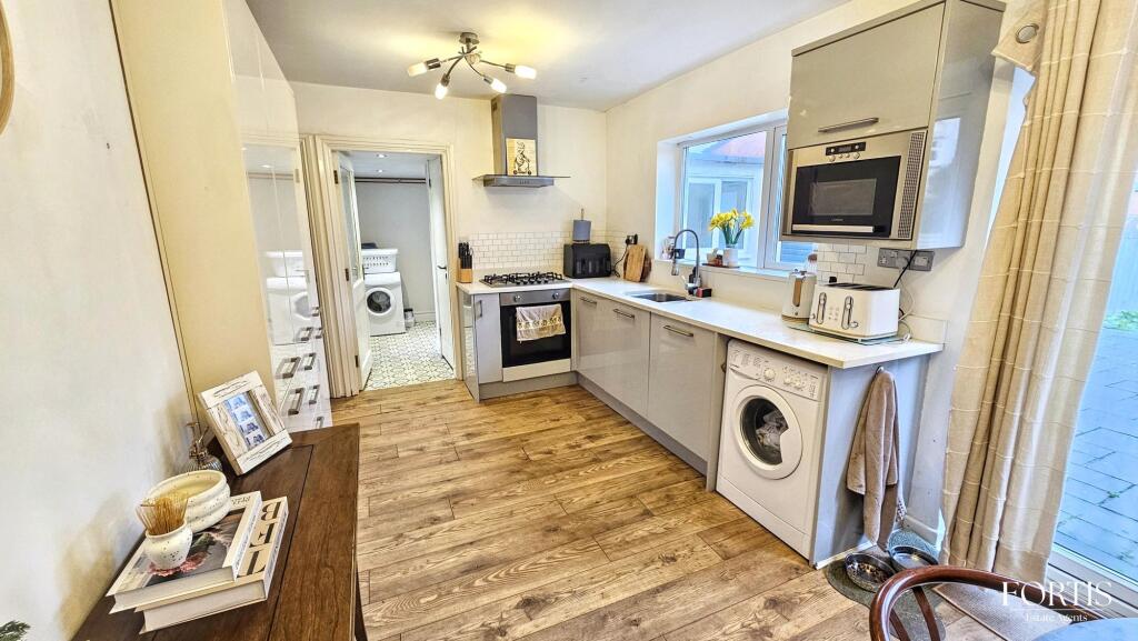 House in Cardiff, Pentrebane, Fairwater - View 5