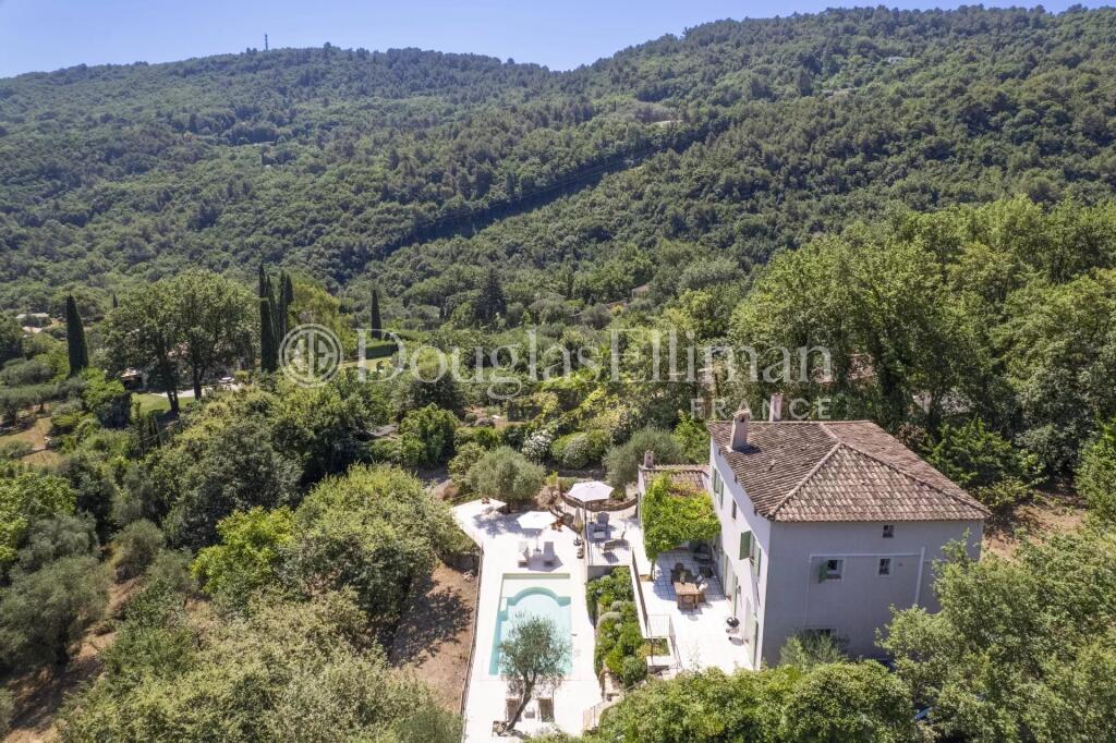 Main image of property: Provence-Alps-Cote d`Azur, Alpes-Maritimes, Chateauneuf De Grasse