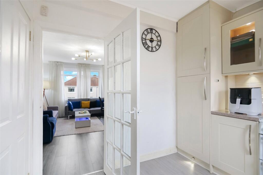 Apartment in Glasgow - More