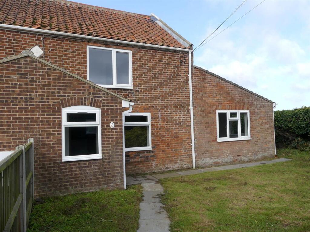 Main image of property: 6 Nova Scotia Cottage, Nova Scotia, West Caister