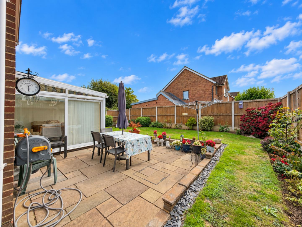 House in Tonbridge - View 2