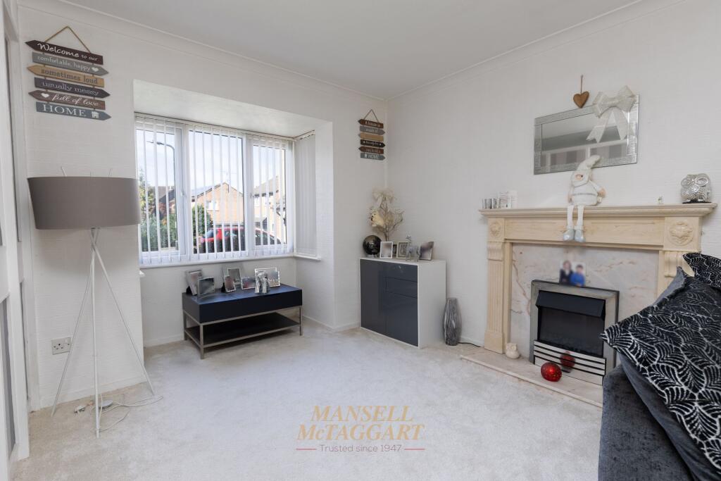 House in Crawley, Broadfield - More