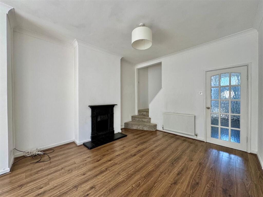 House in Sandwell, West Midlands - View 3