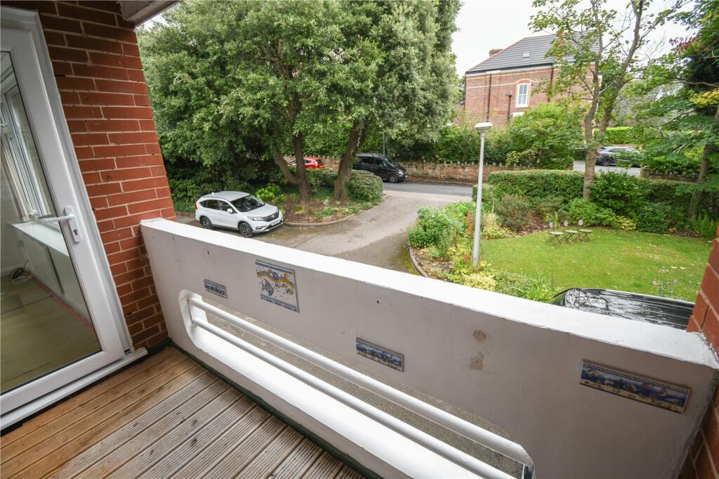 Caldy Road, West Kirby, Wirral photo 3