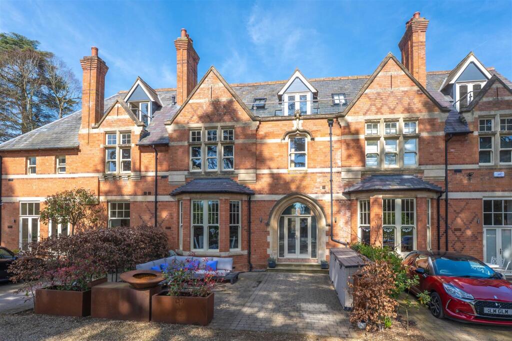 Additional image 25 of Stratford Road, Henley-In-Arden