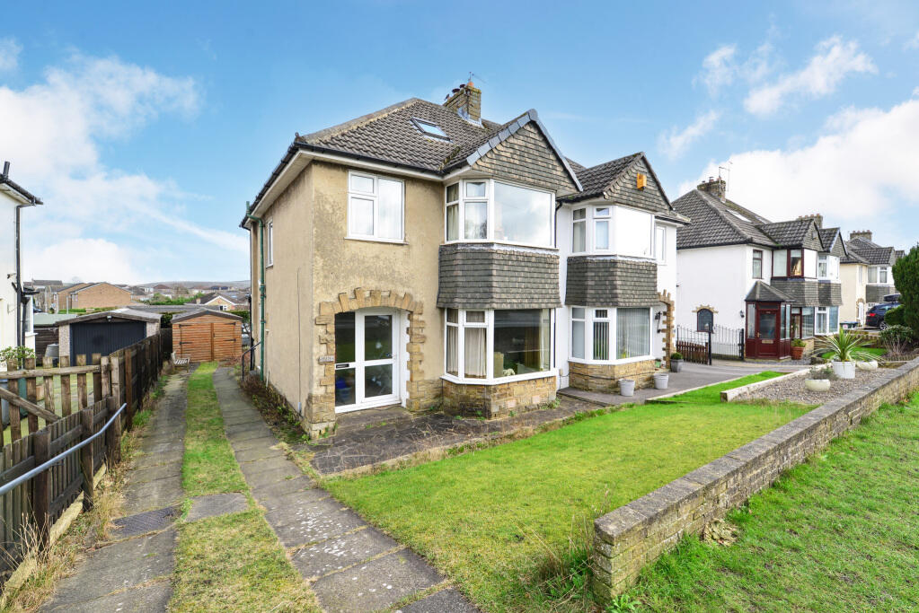 Main image of property: Warren Lane, Eldwick, Bingley, West Yorkshire, BD16