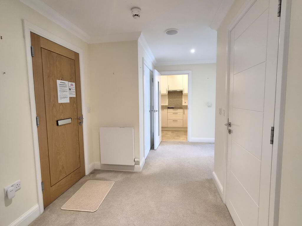 Wiltshire Road, Wokingham - View 4