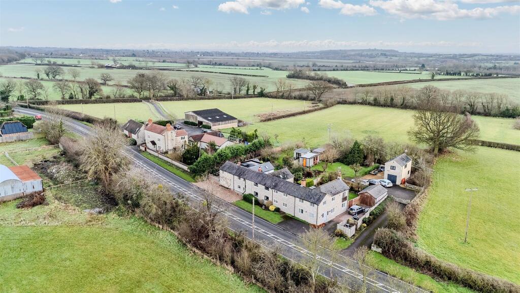 Additional image 10 of Stratford Road, Bidford-On-Avon