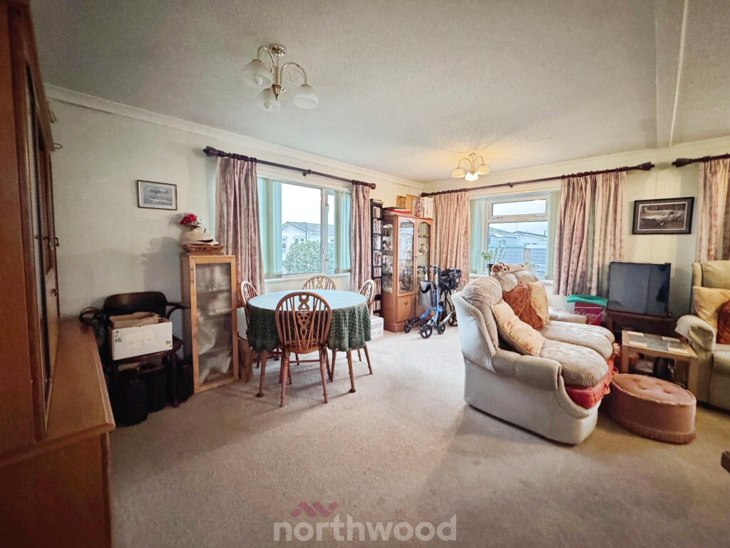 Palm Grove Court, Thorne, Doncaster, DN8 photo 3