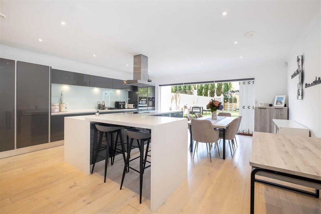 Main image of property: Portsmouth Road, Thames Ditton