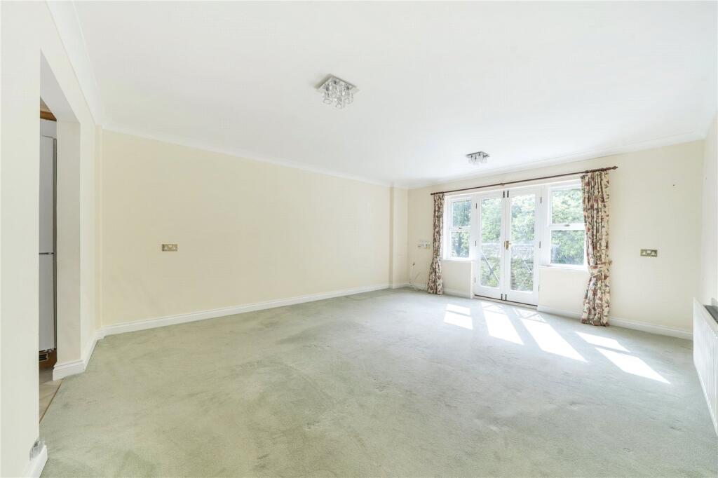 Woodland Place, Cedars Village, Chorleywood, Hertfordshire, WD3 photo 3