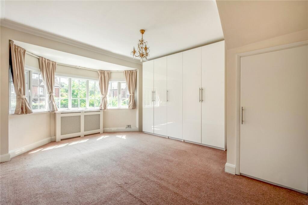 House in Sevenoaks - More