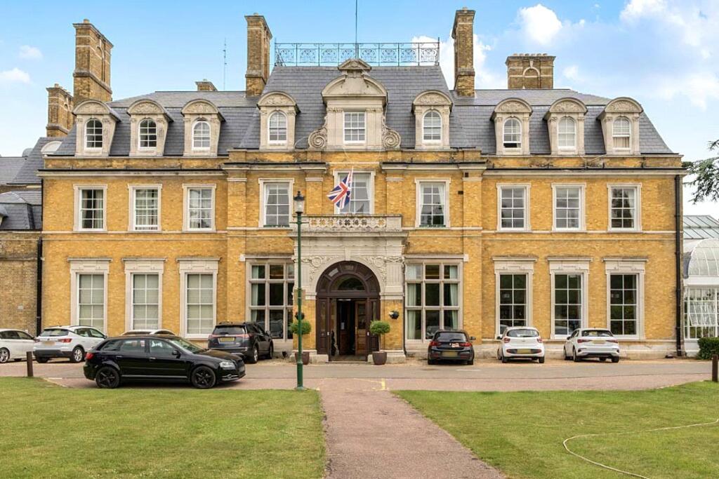 Main image of property: The Cedars, Chorleywood, Rickmansworth, Hertfordshire, WD3