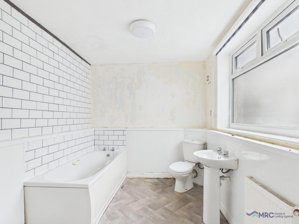 House in Hull, Kingston upon Hull - More