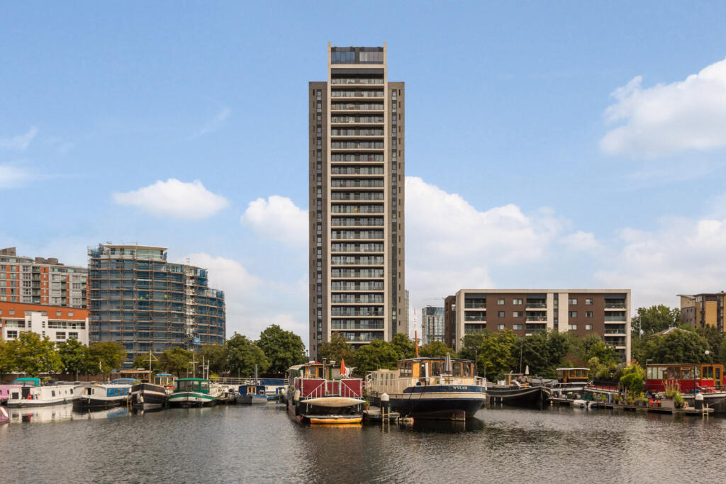 Apartment in London - More