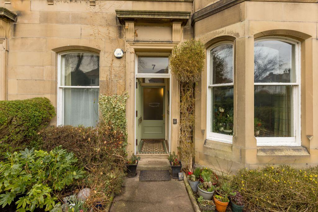 Main image of property: 7 Morningside Gardens, Edinburgh, EH10 5LA