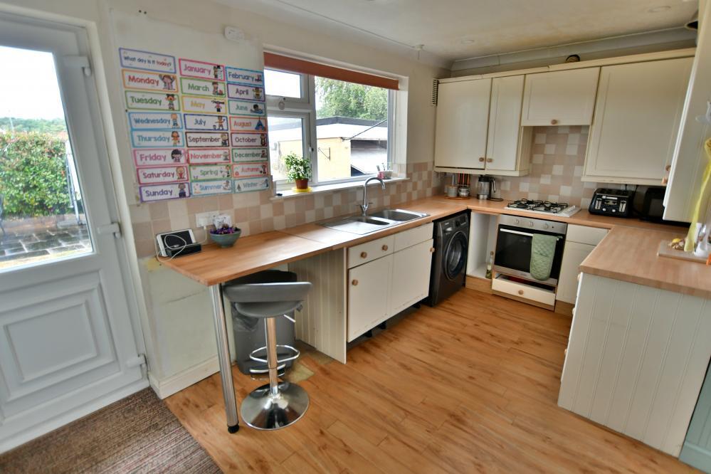 Four Wells Road, Colehill, BH21 7BA - View 2