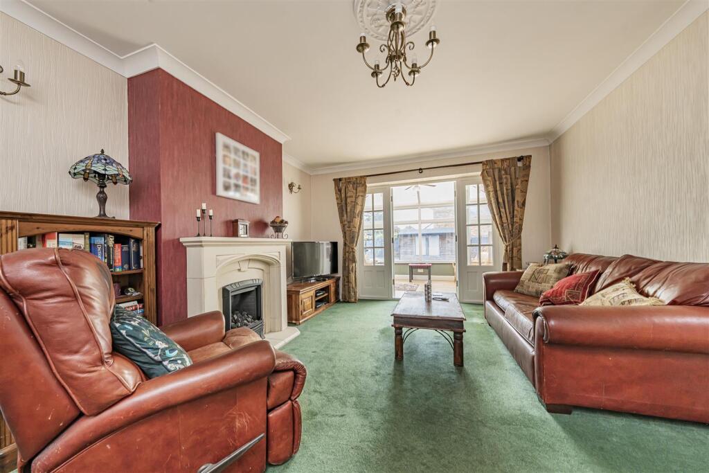 House in St Albans - View 3