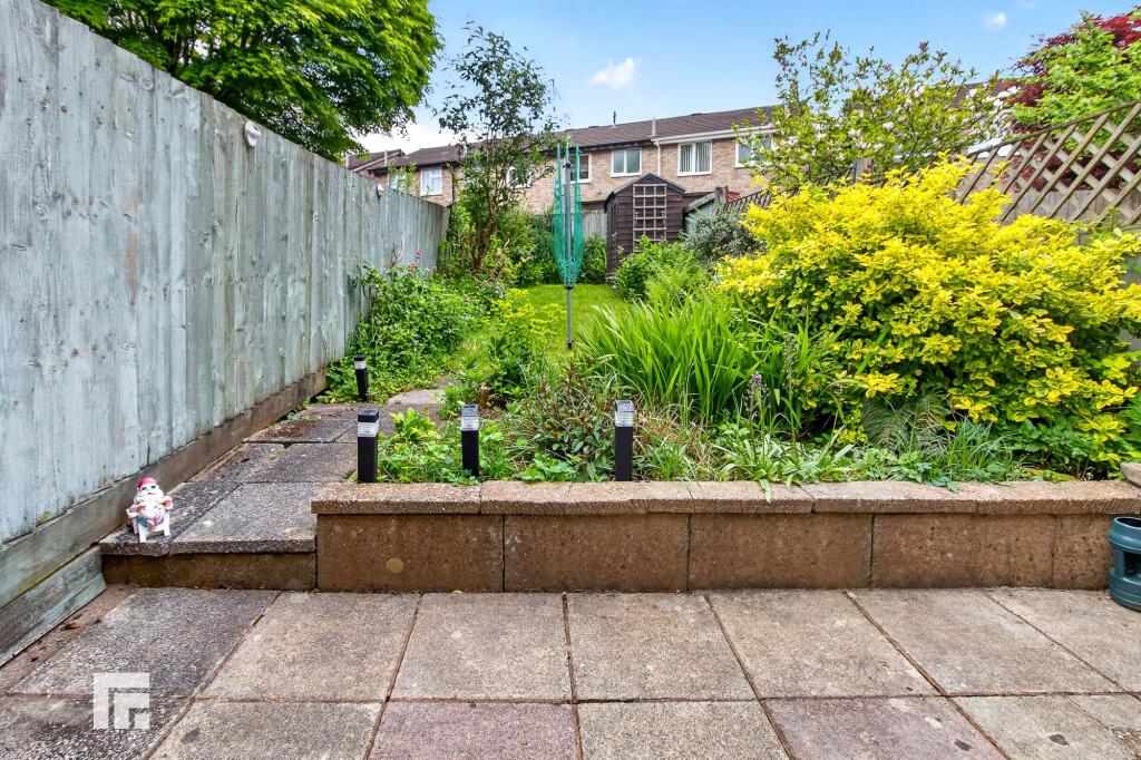 Glan-y-Ffordd Taffs Well Cardiff CF15 7SH photo 4