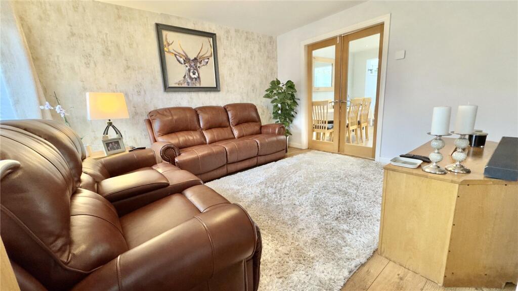 Devizes Drive, Irby, Wirral, CH61 photo 3