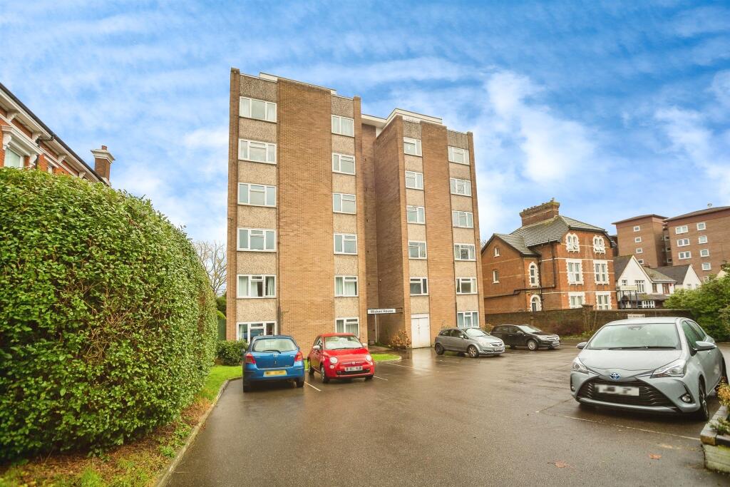 Main image of property: 60 London Road, Maidstone