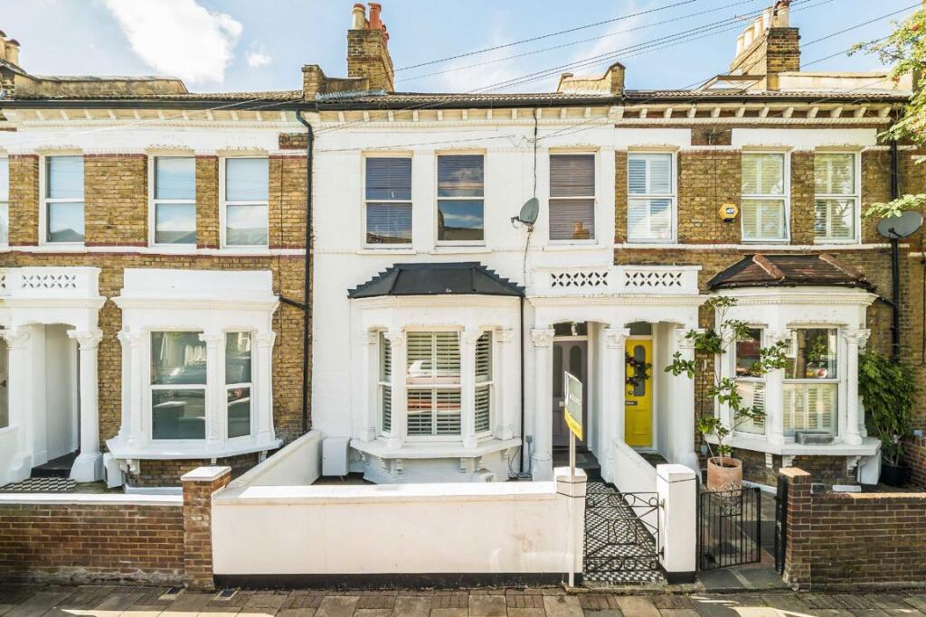 Main image of property: Solon Road, London