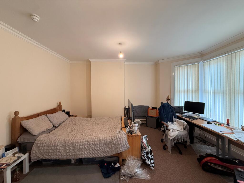 5 bedroom house for rent