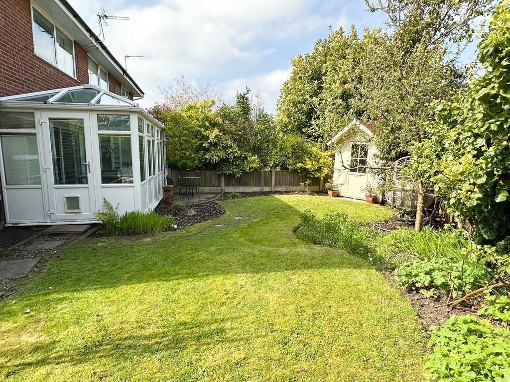 Kentmore Close, Stockport photo 4