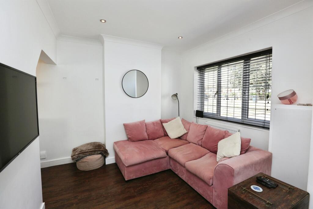 House in Portsmouth - View 3