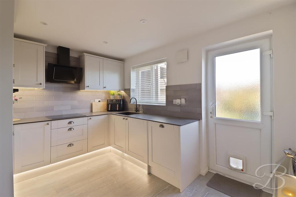 House in Newark and Sherwood, Rainworth - More