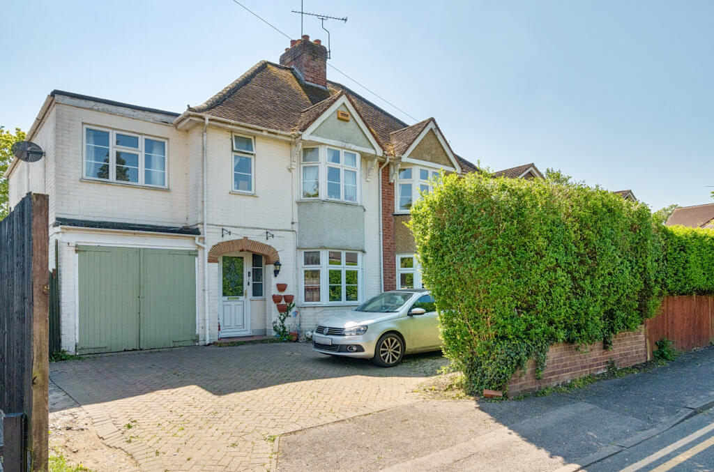 Main image of property: Park Road, Bracknell, Berkshire