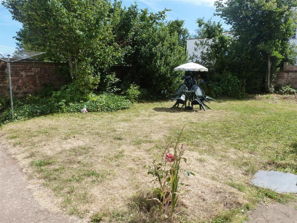 House in Exeter - View 5