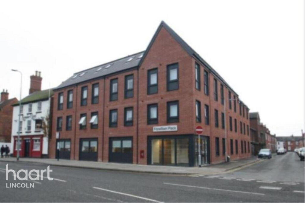 Apartment in Lincoln, Lincolnshire - View 3