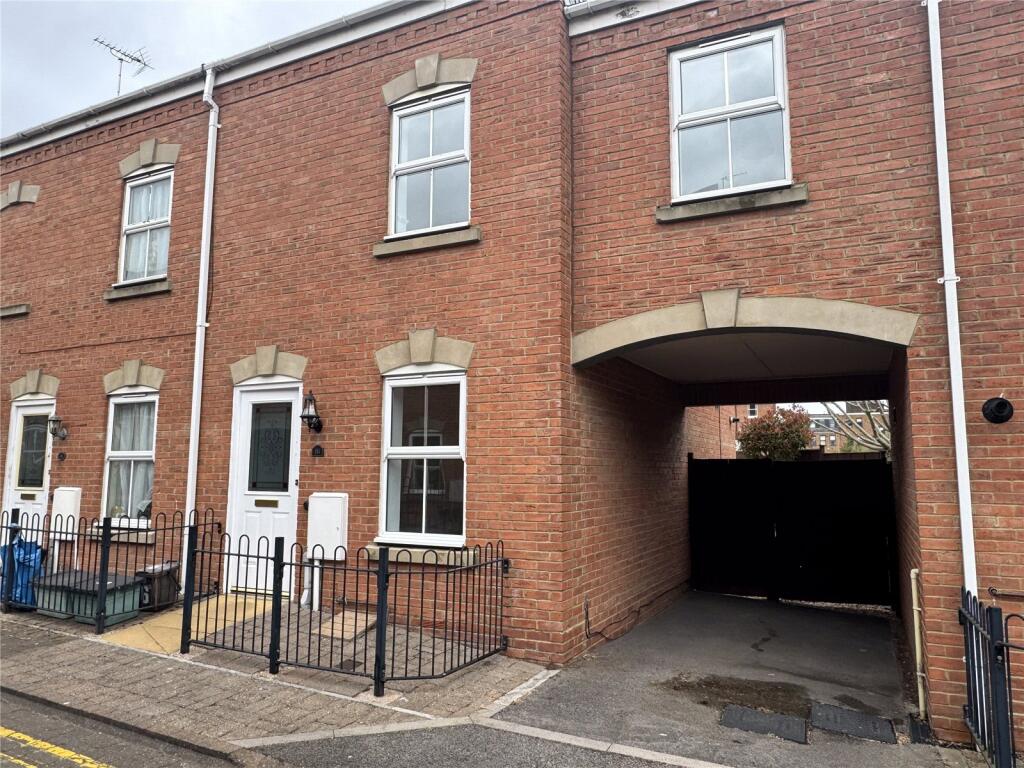 Main image of property: Chillingworth Mews, Gloucester, GL1