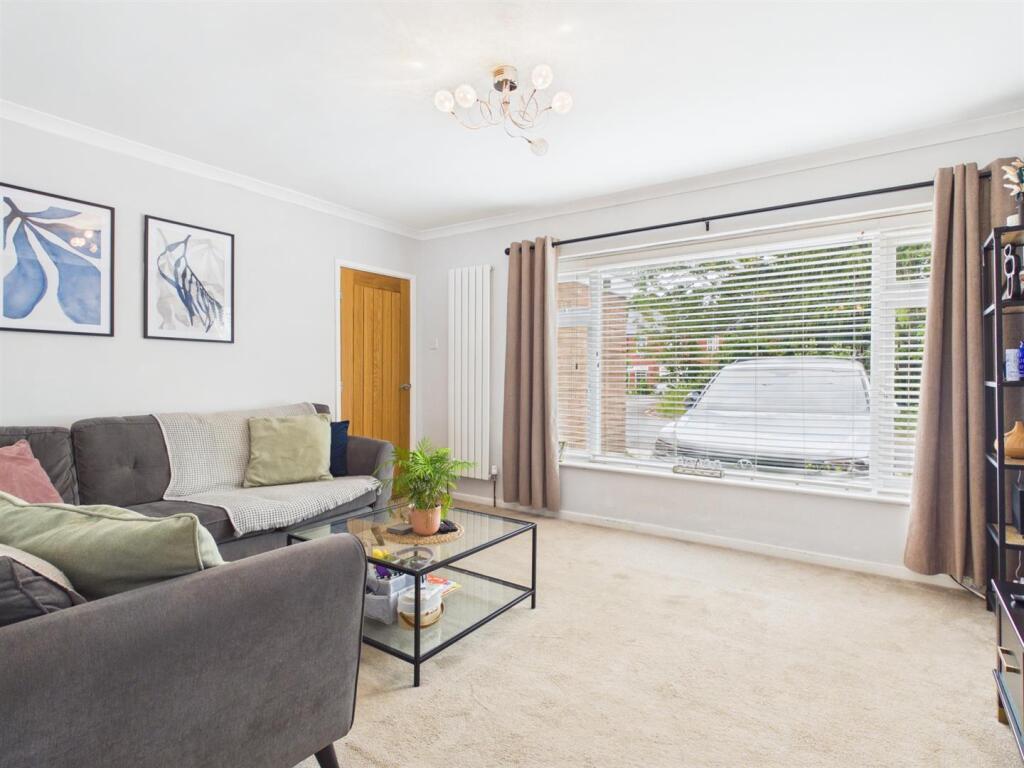 Station Road, Hagley, Stourbridge photo 4