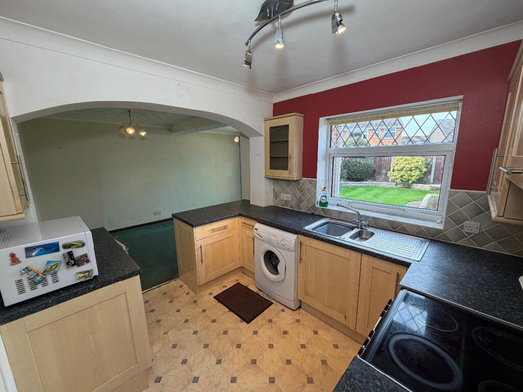 House in Warrington, Woolston Grange, Woolston - View 4