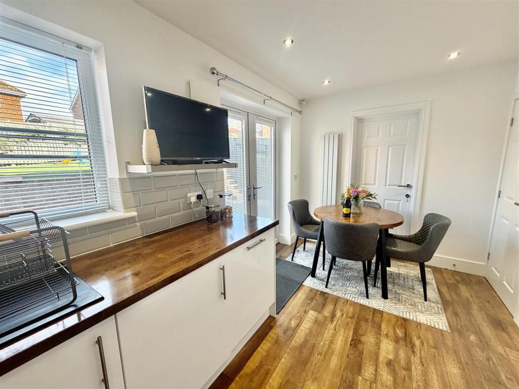 House in Sunderland, Mount Pleasant - More